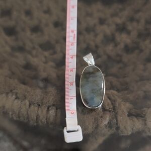 Elegant Silver Labradorite Pendant